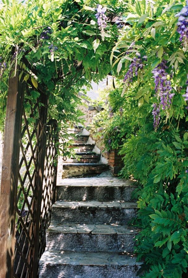 Bed and Breakfast Le Logis Du Pressoir Chambre D'Hotes Bed & Breakfast In Beautiful 18Th Century Estate In The Heart Of The Loire Valley With Heated Pool And Extensive Grounds à Les Bois-d'Anjou Extérieur photo